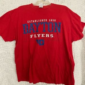Dayton Flyers Shirt XL